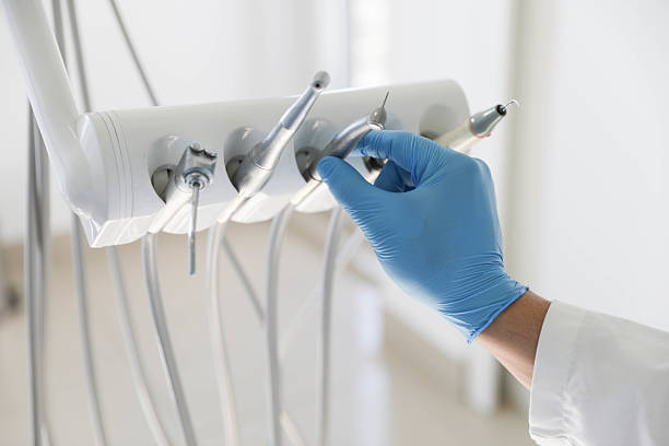 Professional Emergency Dentist technician working in Redmond, OR